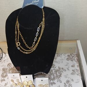 Universal Thread Gold Multi-Layer Necklace